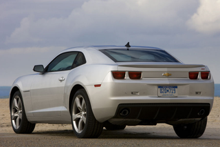 Illustration for article titled 2013 v 2014 Camaro Rear End